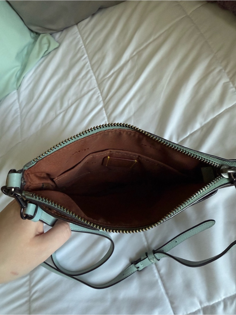 Coach Kitt Messenger Crossbody Bag - Like New - Picture 5 of 6